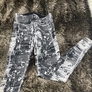 Oakley black and white leggings long